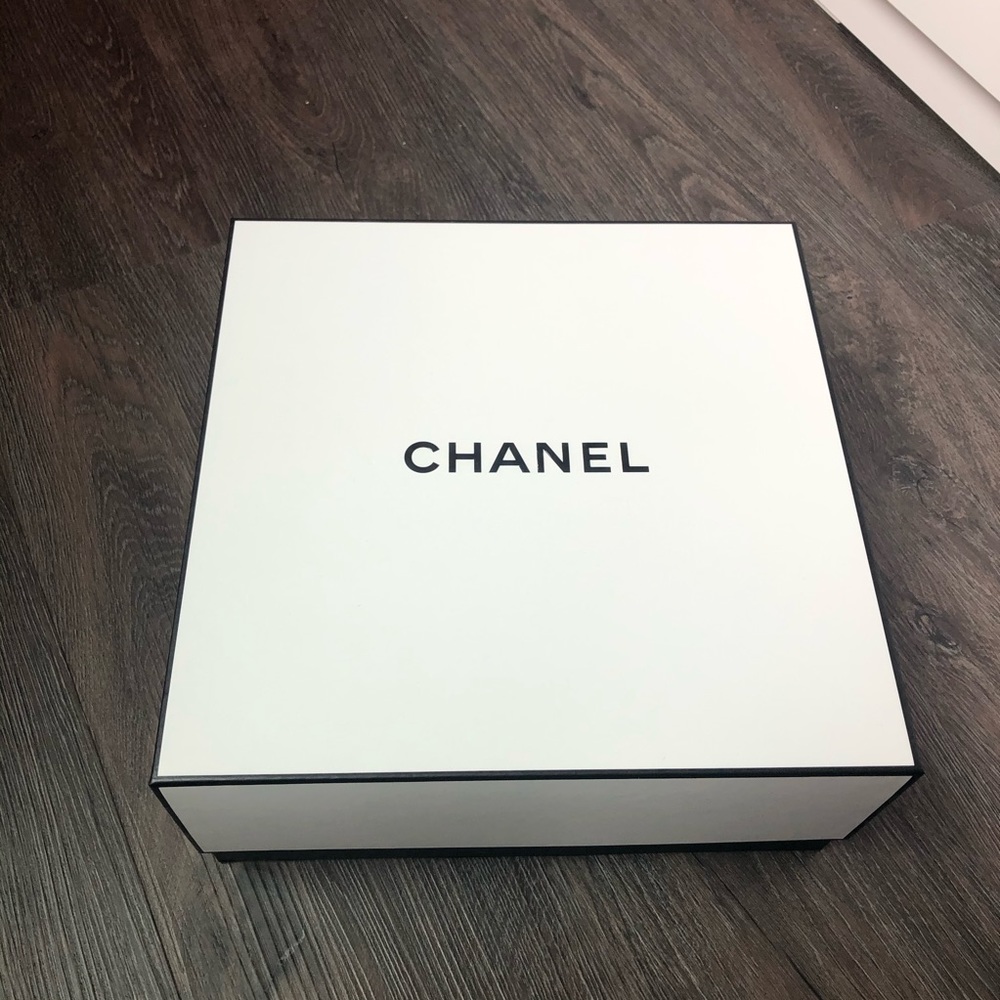 Chanel gift box/storage box
